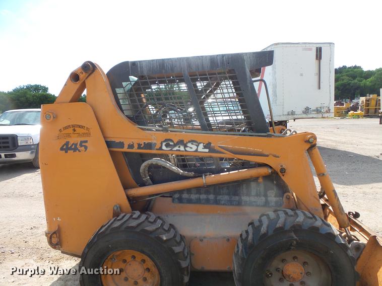 image for item DV9307 2005 Case 445 skid steer