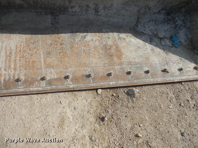 image for item DV9307 2005 Case 445 skid steer