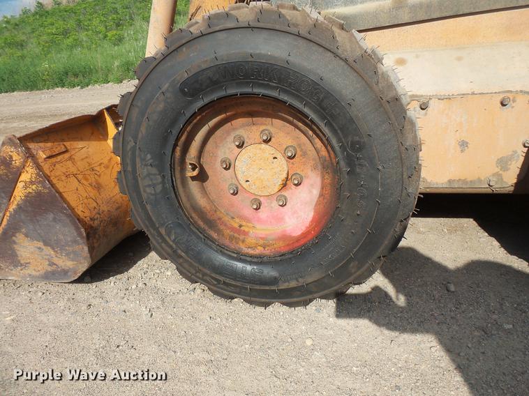 image for item DV9307 2005 Case 445 skid steer