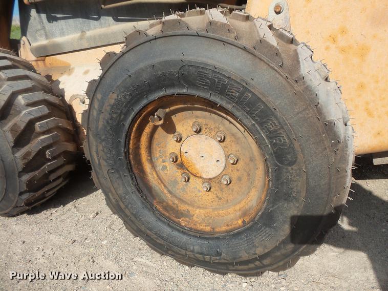 image for item DV9307 2005 Case 445 skid steer