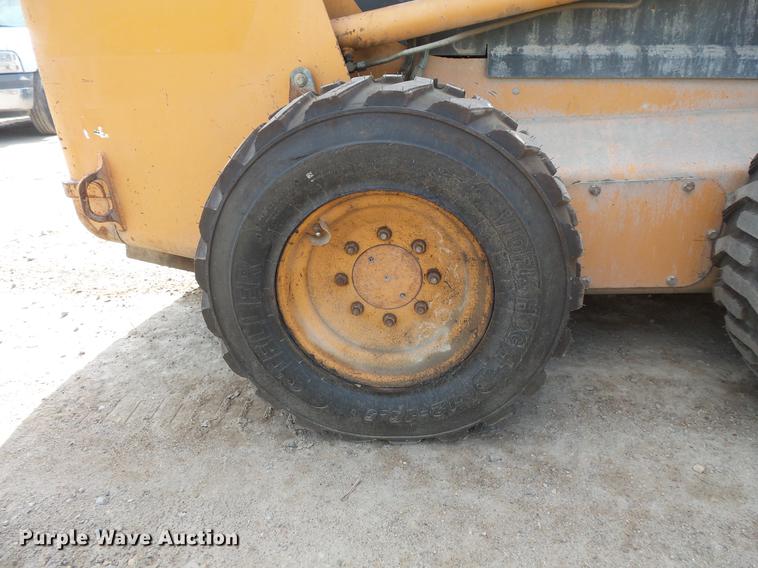 image for item DV9307 2005 Case 445 skid steer