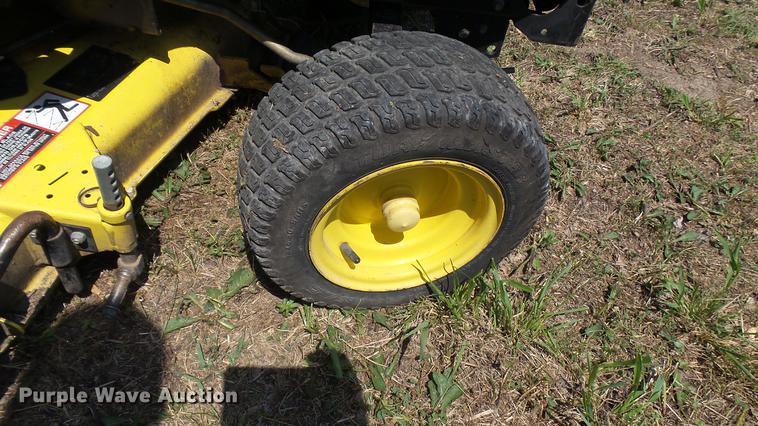 image for item DX9369 2009 John Deere X320 lawn mower