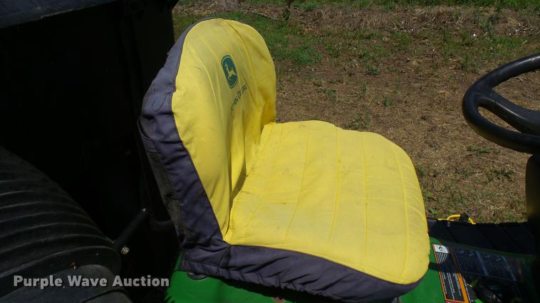 image for item DX9369 2009 John Deere X320 lawn mower