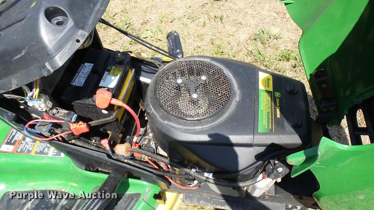 image for item DX9369 2009 John Deere X320 lawn mower