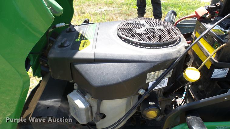 image for item DX9369 2009 John Deere X320 lawn mower