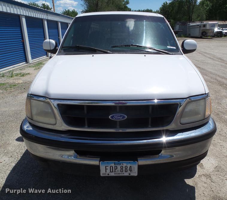 image for item DZ9351 1997 Ford F150 XLT SuperCab pickup truck