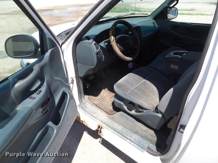 image for item DZ9351 1997 Ford F150 XLT SuperCab pickup truck