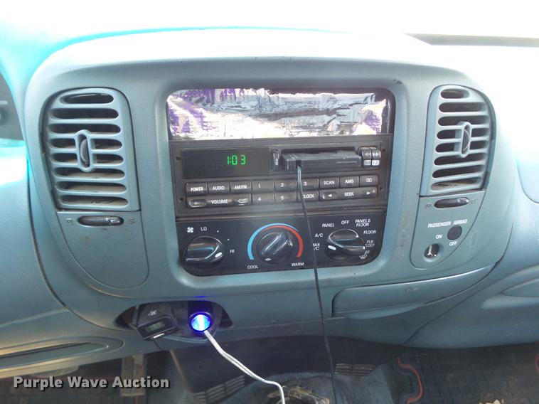 image for item DZ9351 1997 Ford F150 XLT SuperCab pickup truck