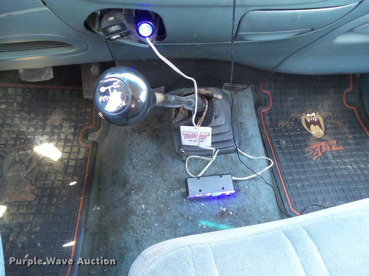 image for item DZ9351 1997 Ford F150 XLT SuperCab pickup truck