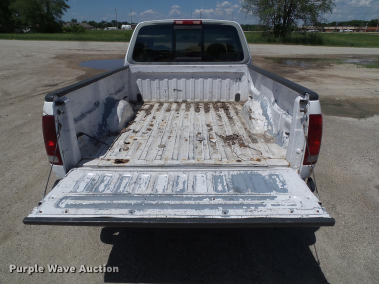 image for item DZ9351 1997 Ford F150 XLT SuperCab pickup truck