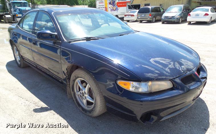 image for item DZ9352 2002 Pontiac Grand Prix GT