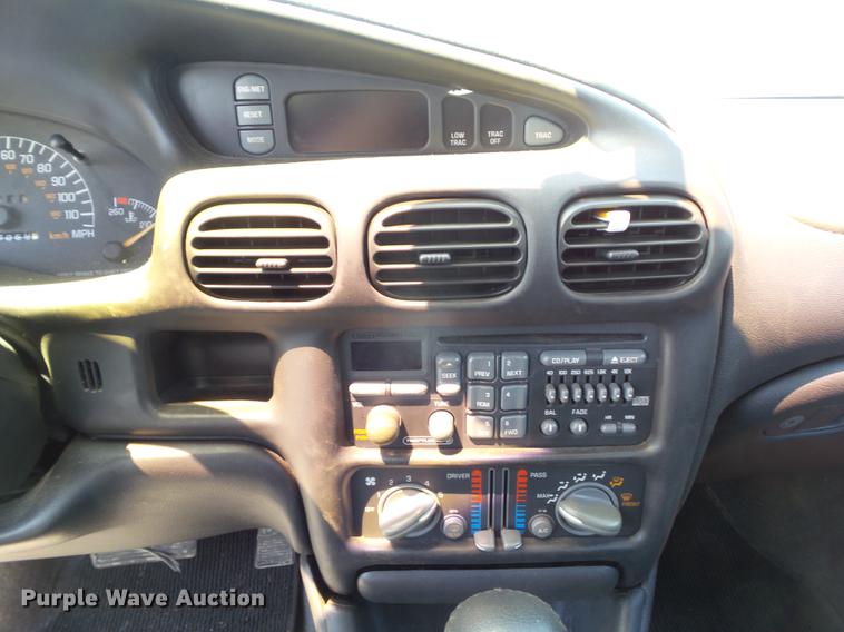 image for item DZ9352 2002 Pontiac Grand Prix GT