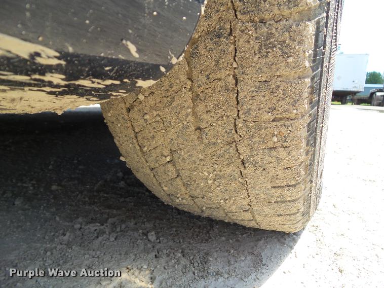 image for item DZ9352 2002 Pontiac Grand Prix GT