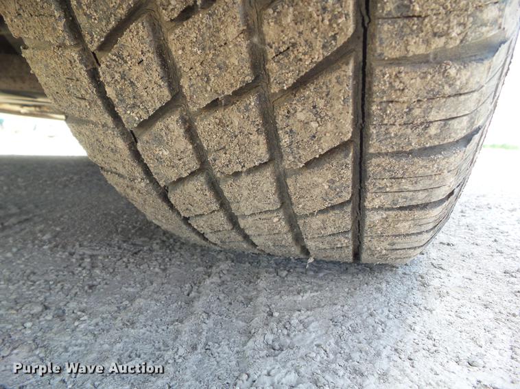 image for item DZ9352 2002 Pontiac Grand Prix GT