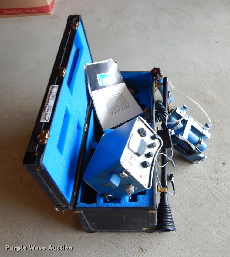 image for item EI9214 Health Consultants Detecto-PAK II flame ionization gas leak detector system