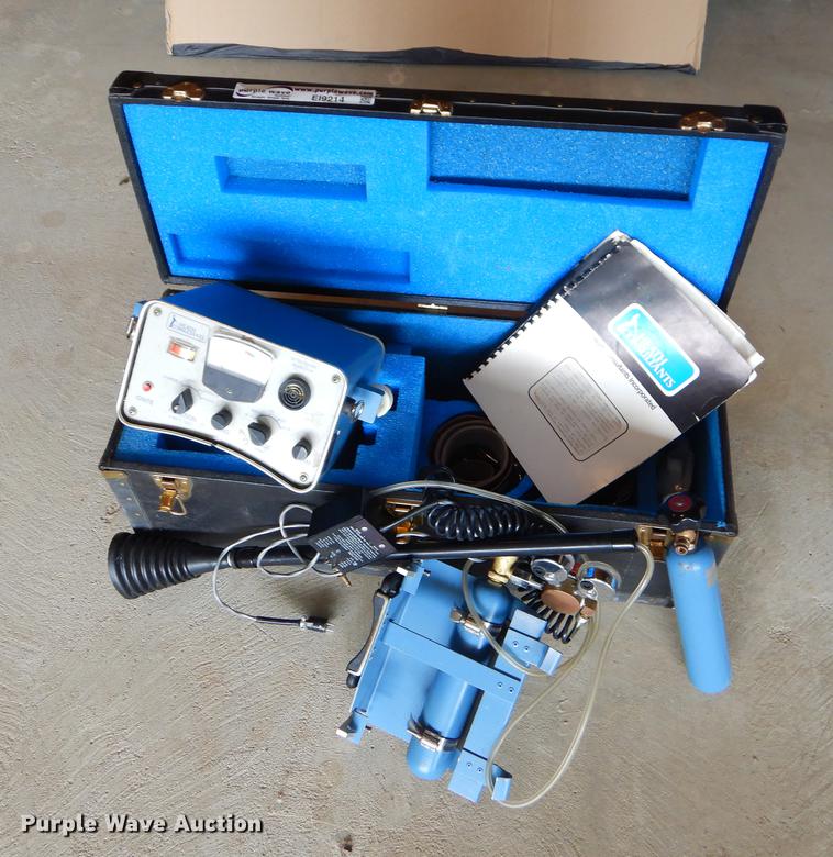 image for item EI9214 Health Consultants Detecto-PAK II flame ionization gas leak detector system