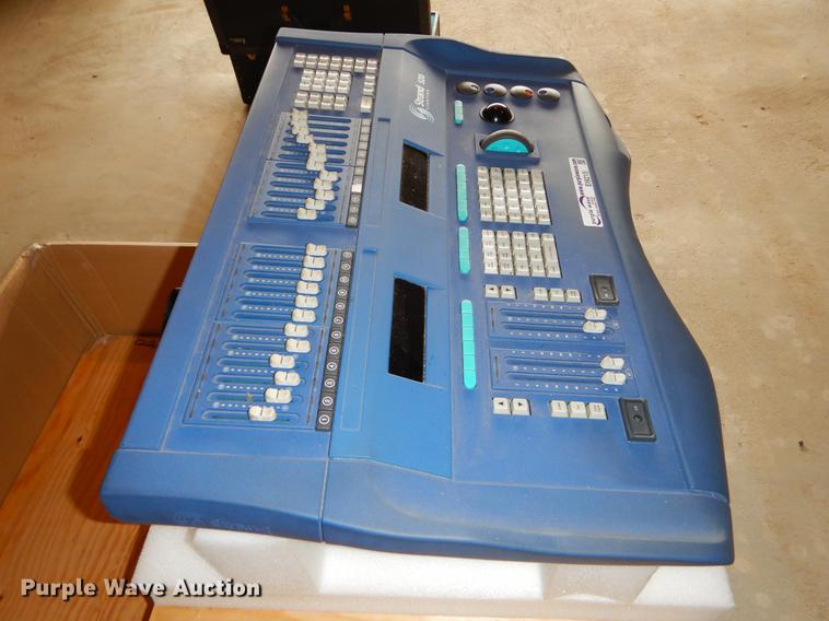 image for item EI9215 Strand lighting console system