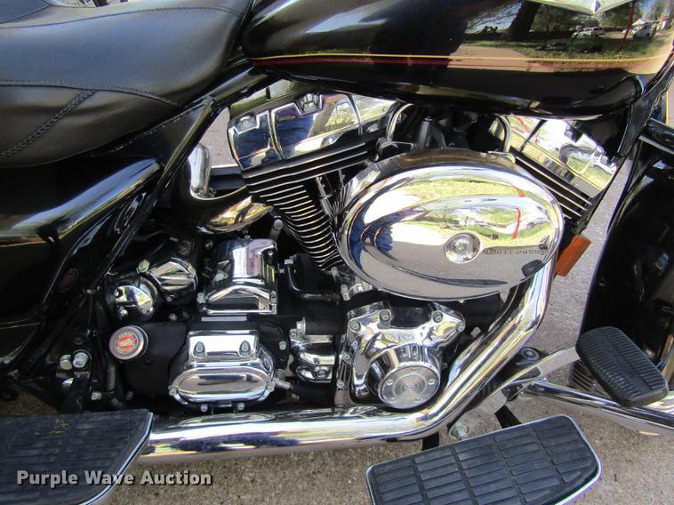 image for item EI9331 2000 Harley Davidson FLRHCI Road King motorcycle