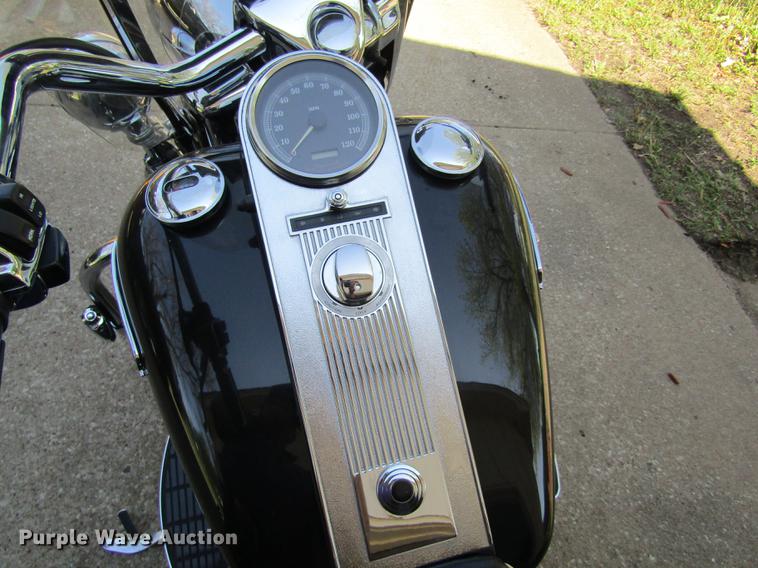 image for item EI9331 2000 Harley Davidson FLRHCI Road King motorcycle