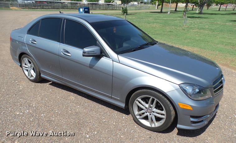 image for item EI9586 2014 Mercedes Benz C250