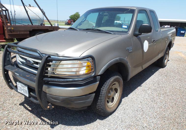 image for item EI9587 2001 Ford F150 SuperCab pickup truck