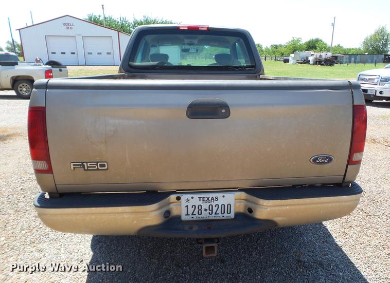 image for item EI9587 2001 Ford F150 SuperCab pickup truck