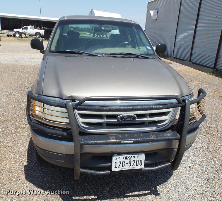 image for item EI9587 2001 Ford F150 SuperCab pickup truck