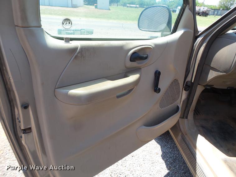 image for item EI9587 2001 Ford F150 SuperCab pickup truck