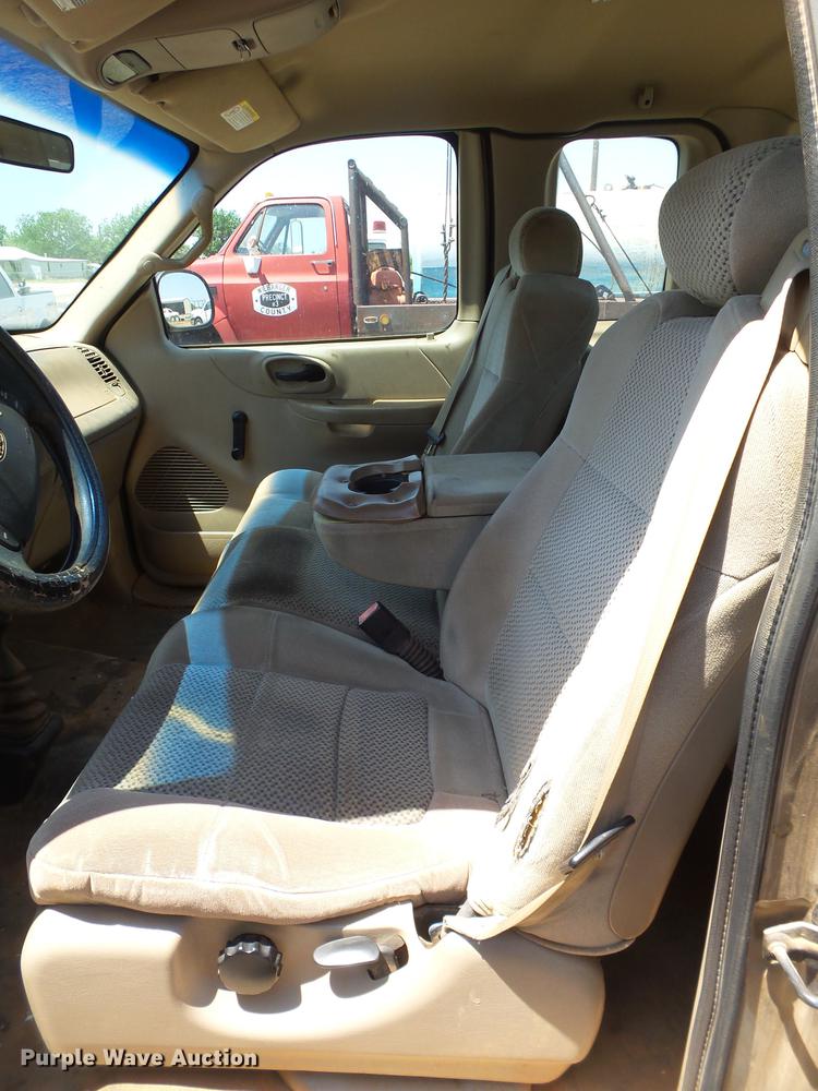 image for item EI9587 2001 Ford F150 SuperCab pickup truck