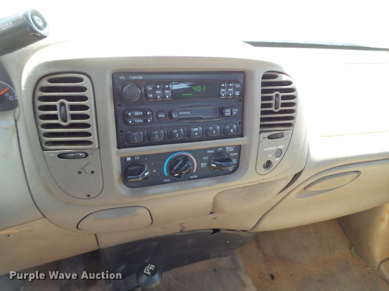 image for item EI9587 2001 Ford F150 SuperCab pickup truck