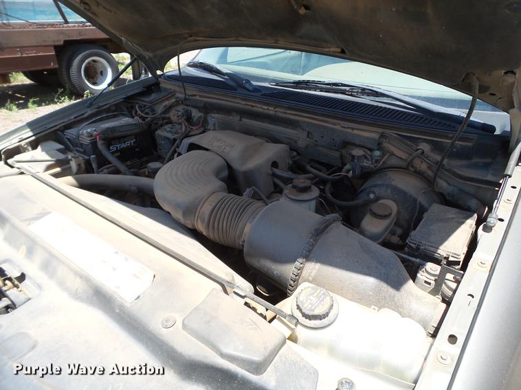 image for item EI9587 2001 Ford F150 SuperCab pickup truck