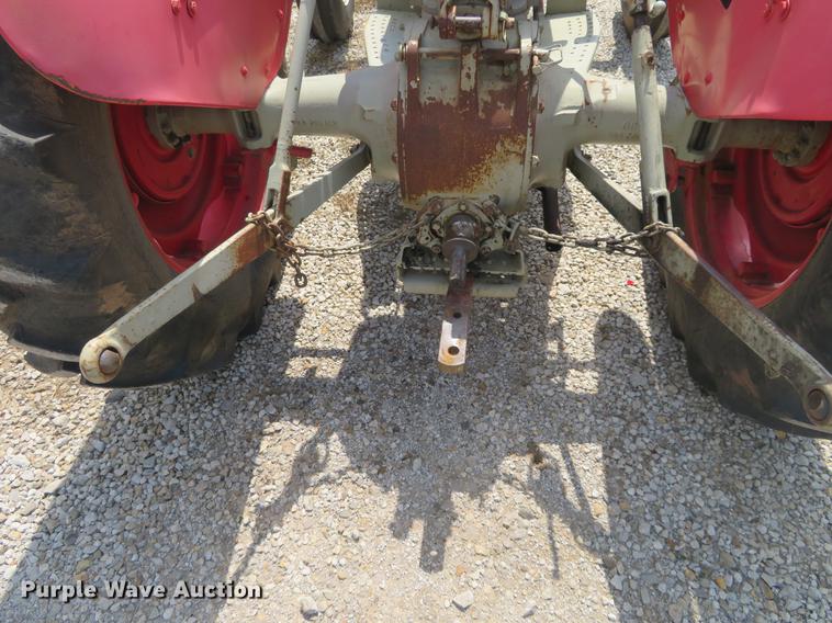 image for item EJ9607 Massey Ferguson 35 tractor