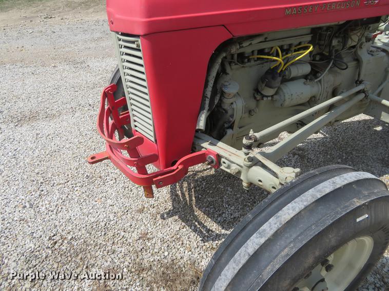 image for item EJ9607 Massey Ferguson 35 tractor