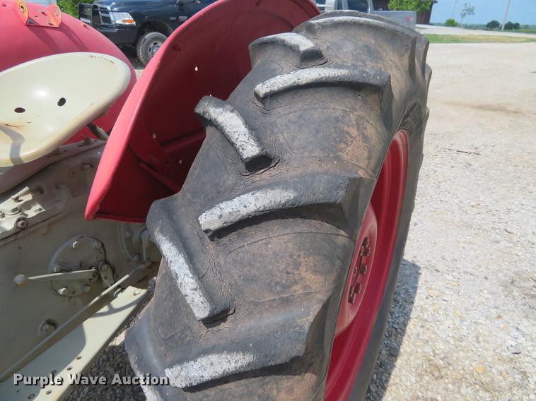 image for item EJ9607 Massey Ferguson 35 tractor