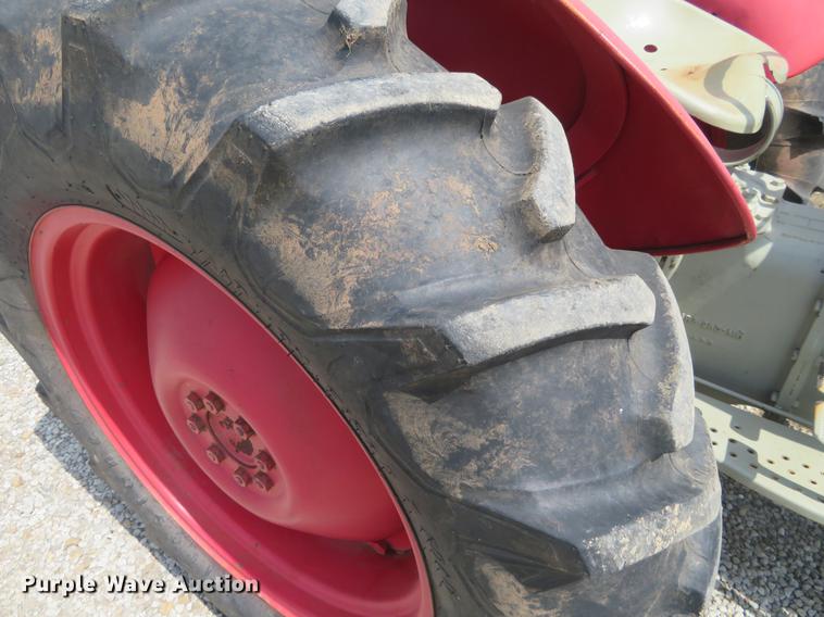 image for item EJ9607 Massey Ferguson 35 tractor