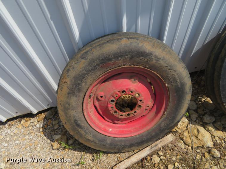 image for item EJ9607 Massey Ferguson 35 tractor