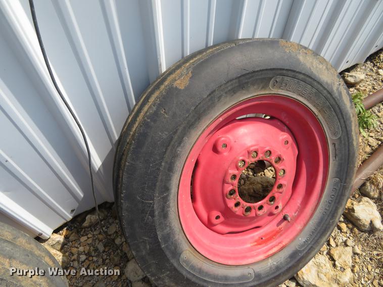 image for item EJ9607 Massey Ferguson 35 tractor