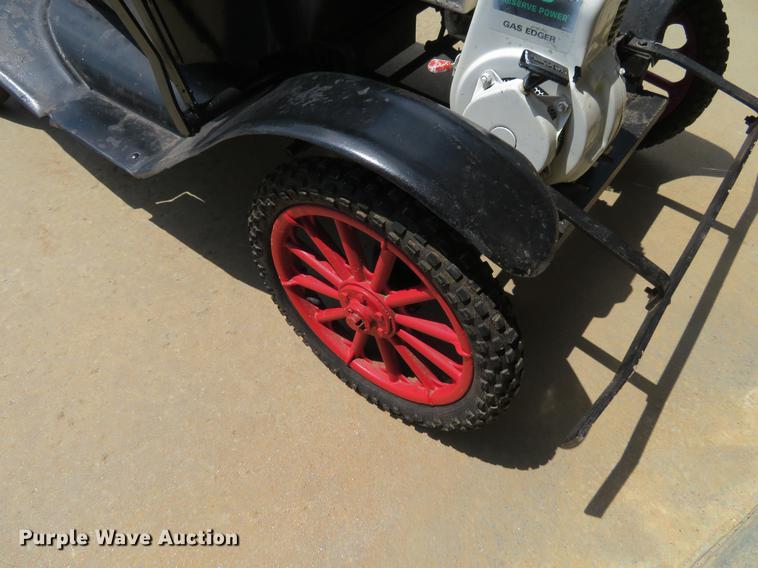 image for item EJ9609 Miniature Tin Lizzie car