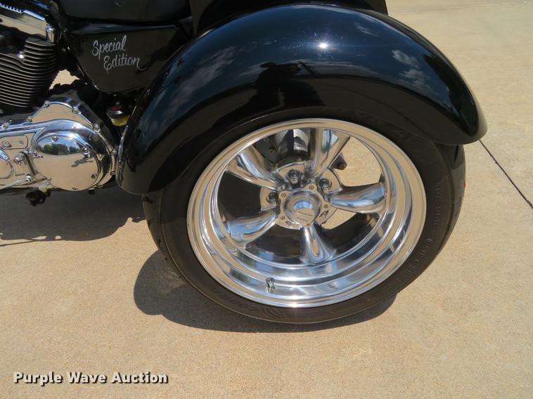 image for item EJ9610 2006 Harley Davidson XL 1200C Special Edition trike motorcycle