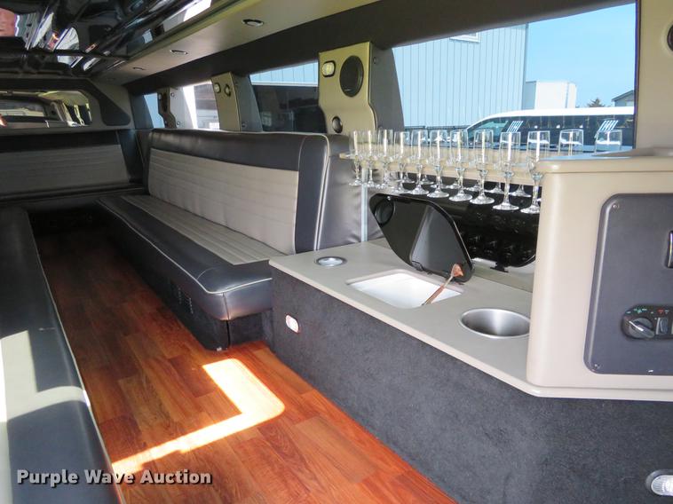 image for item EJ9614 2003 Hummer H2 limousine