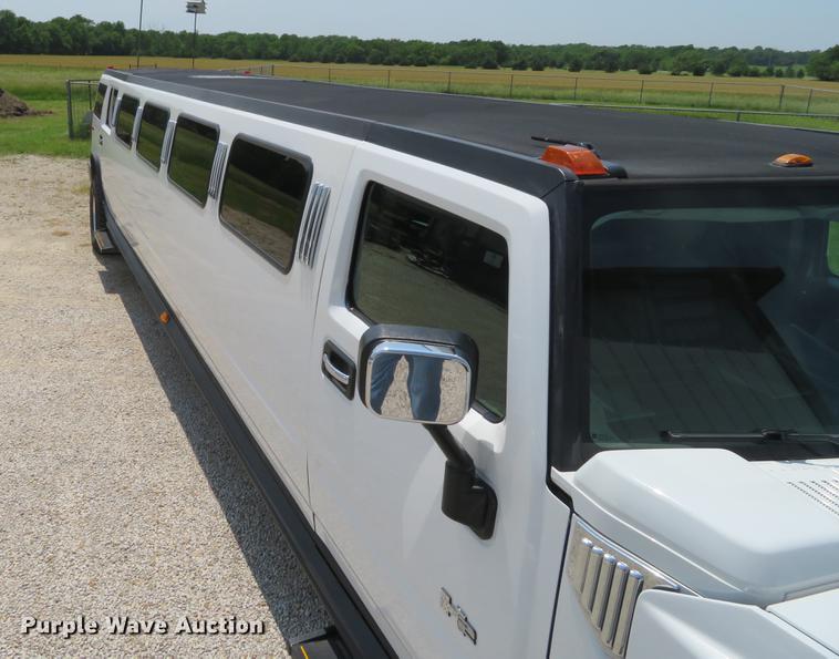 image for item EJ9614 2003 Hummer H2 limousine