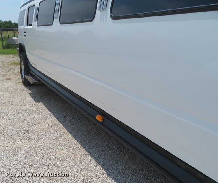 image for item EJ9614 2003 Hummer H2 limousine