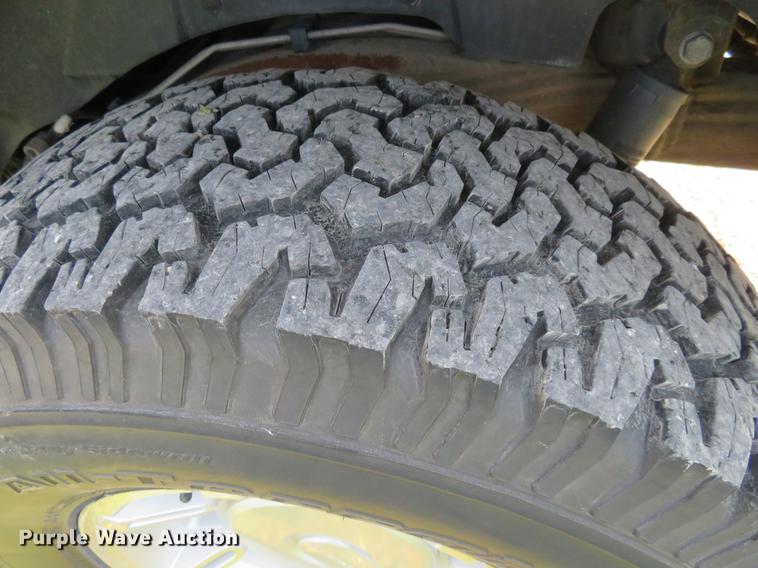 image for item EJ9614 2003 Hummer H2 limousine