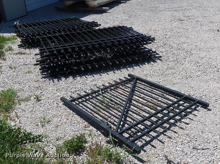 image for item EP9370 Rod iron fence