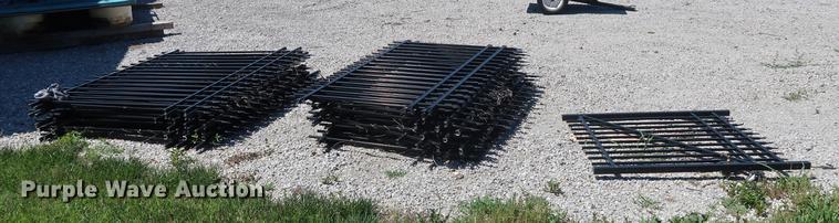 image for item EP9370 Rod iron fence