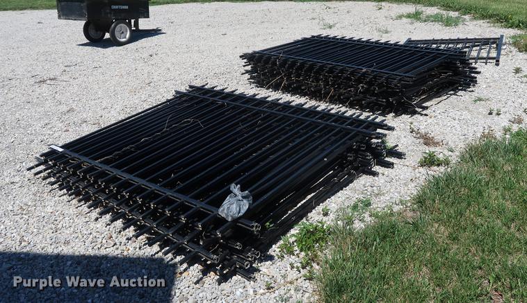 image for item EP9370 Rod iron fence