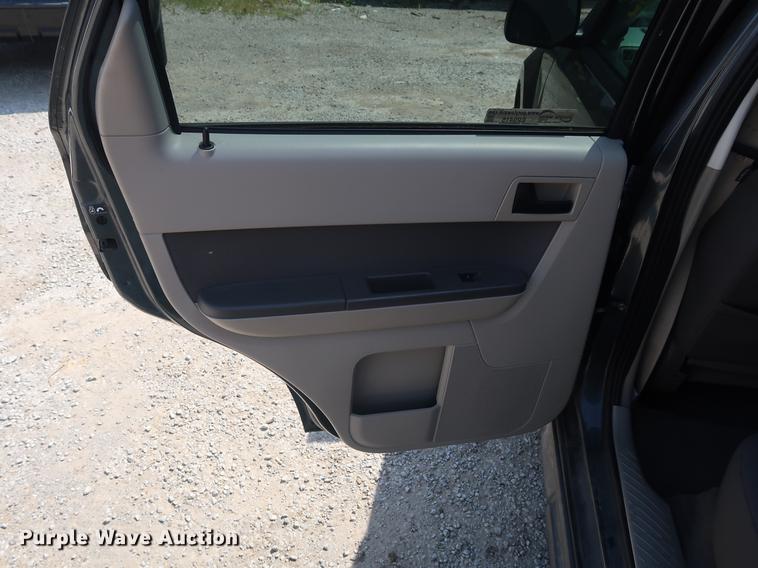 image for item EP9415 2009 Ford Escape Hybrid SUV