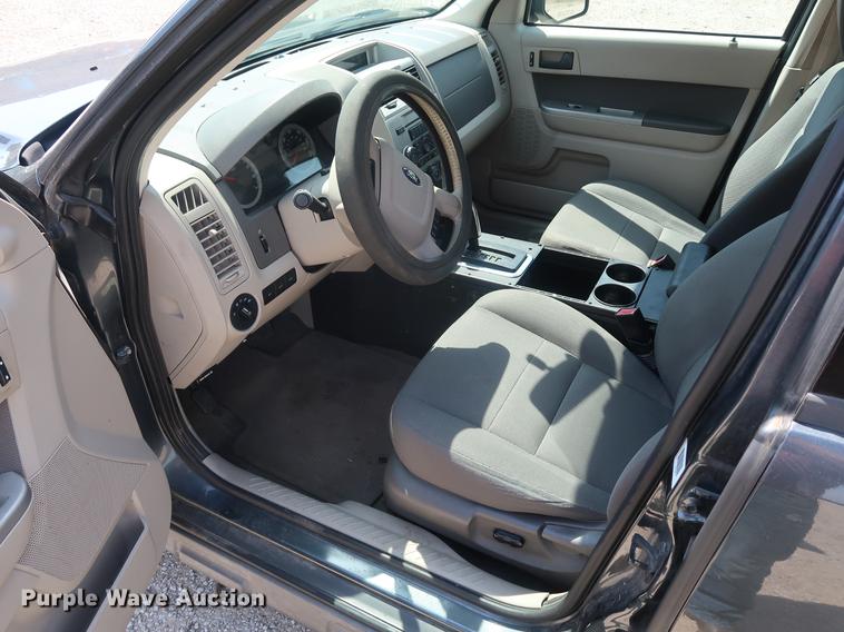 image for item EP9415 2009 Ford Escape Hybrid SUV