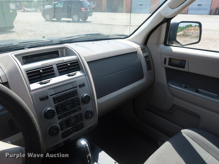 image for item EP9415 2009 Ford Escape Hybrid SUV