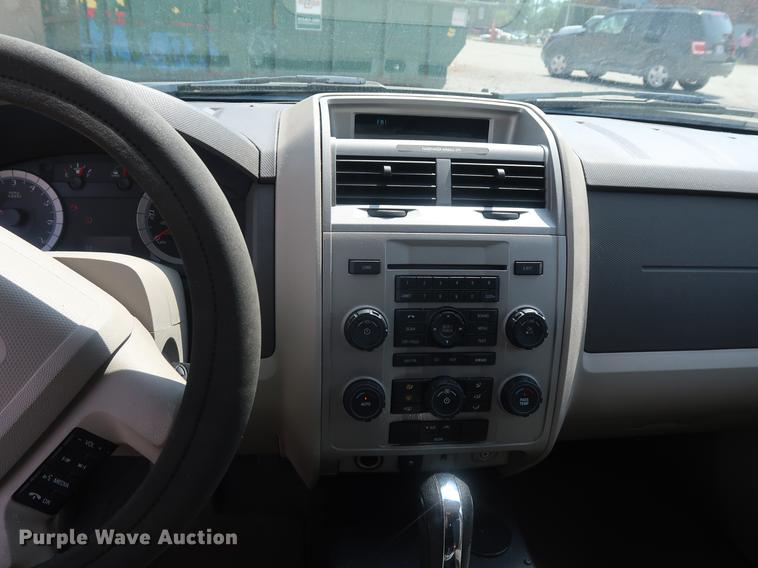 image for item EP9415 2009 Ford Escape Hybrid SUV